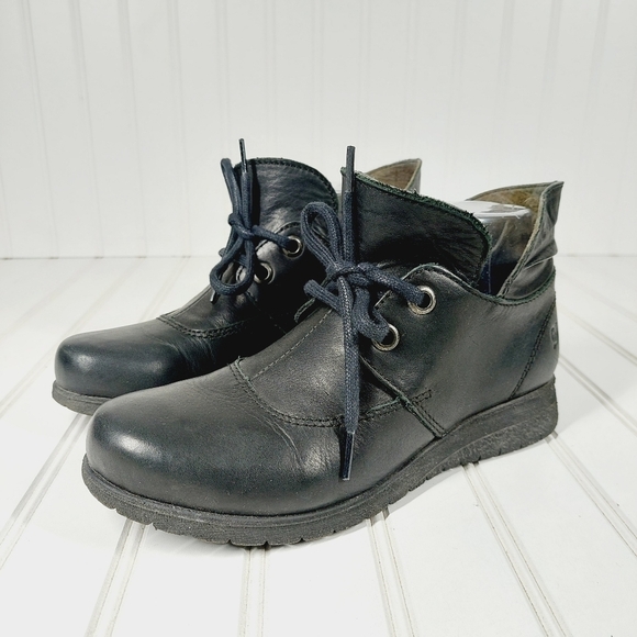 Born Women's Black Leather Lace Up Ankle Bootie F788 - Picture 2 of 13